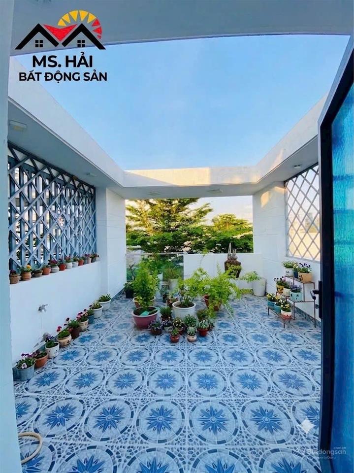 Ngộp ngân hàng bán giá tốt! nhà đẹp 4 tầng  kdc sài gòn mới  gara ô tô  chỉ 6,5 tỷ