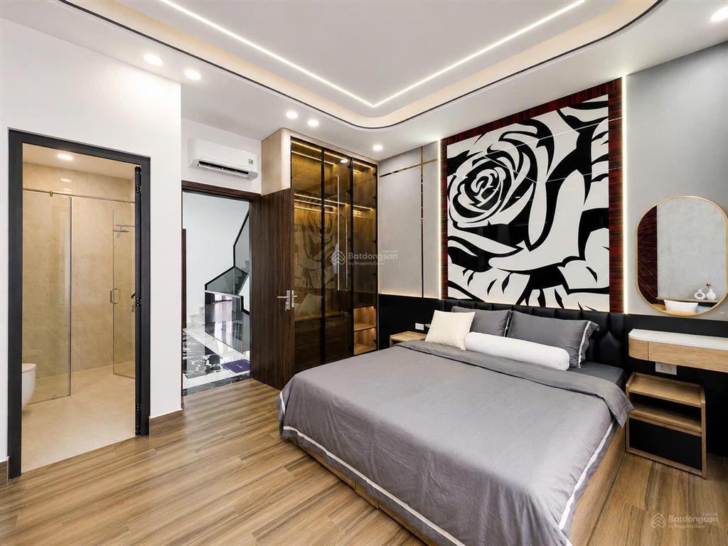 Nhà đẹp đào tông nguyên, gara ô tô, full nội thất
