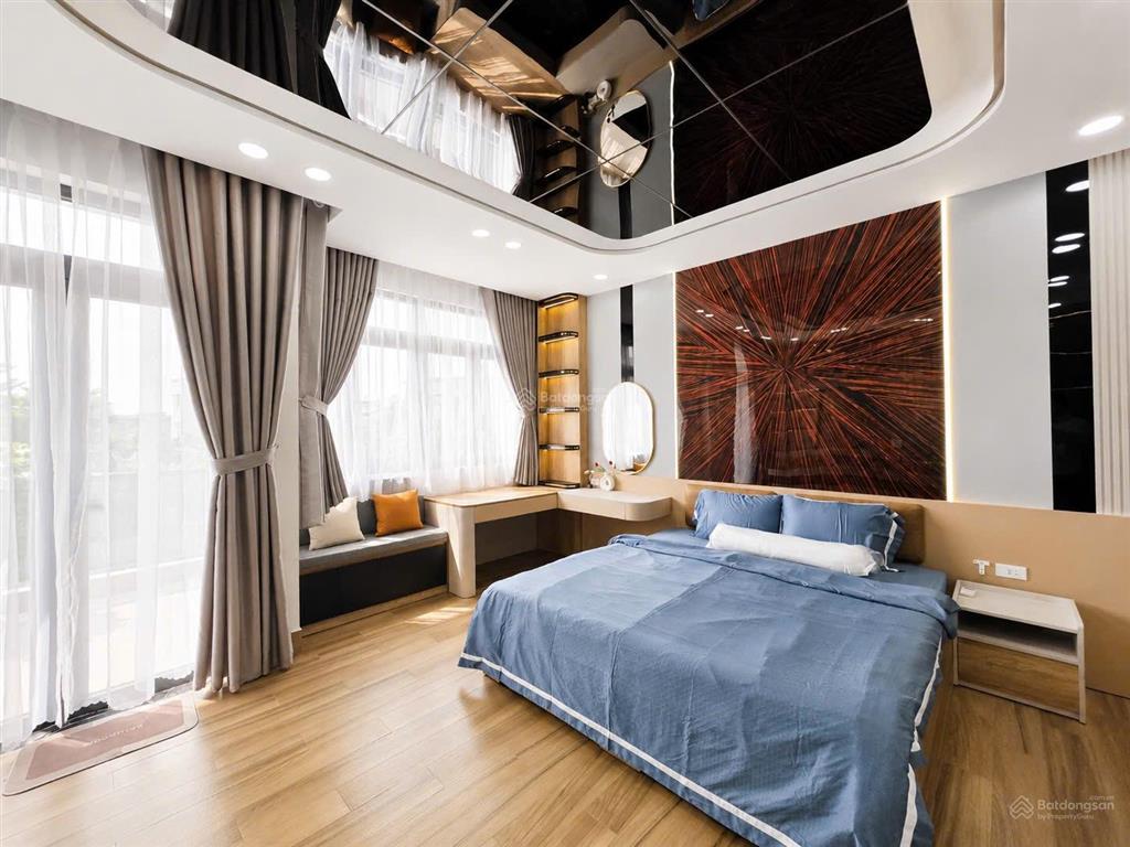 Nhà đẹp đào tông nguyên, gara ô tô, full nội thất