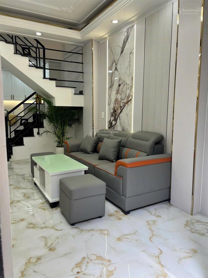 Chỉ 4,68 tỷ, 4 phòng ngủ, nhà bùi văn ba, quận 7