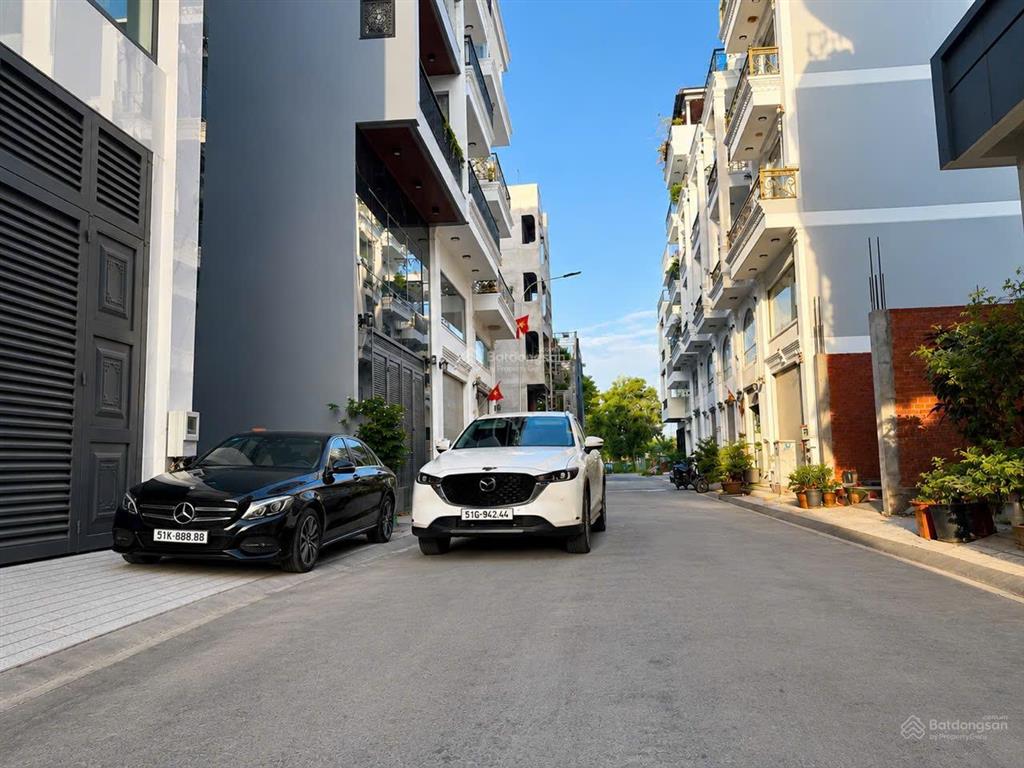 Chỉ 6,9 tỷ đất đường nhựa 8m, hoàng quốc việt, quận 7