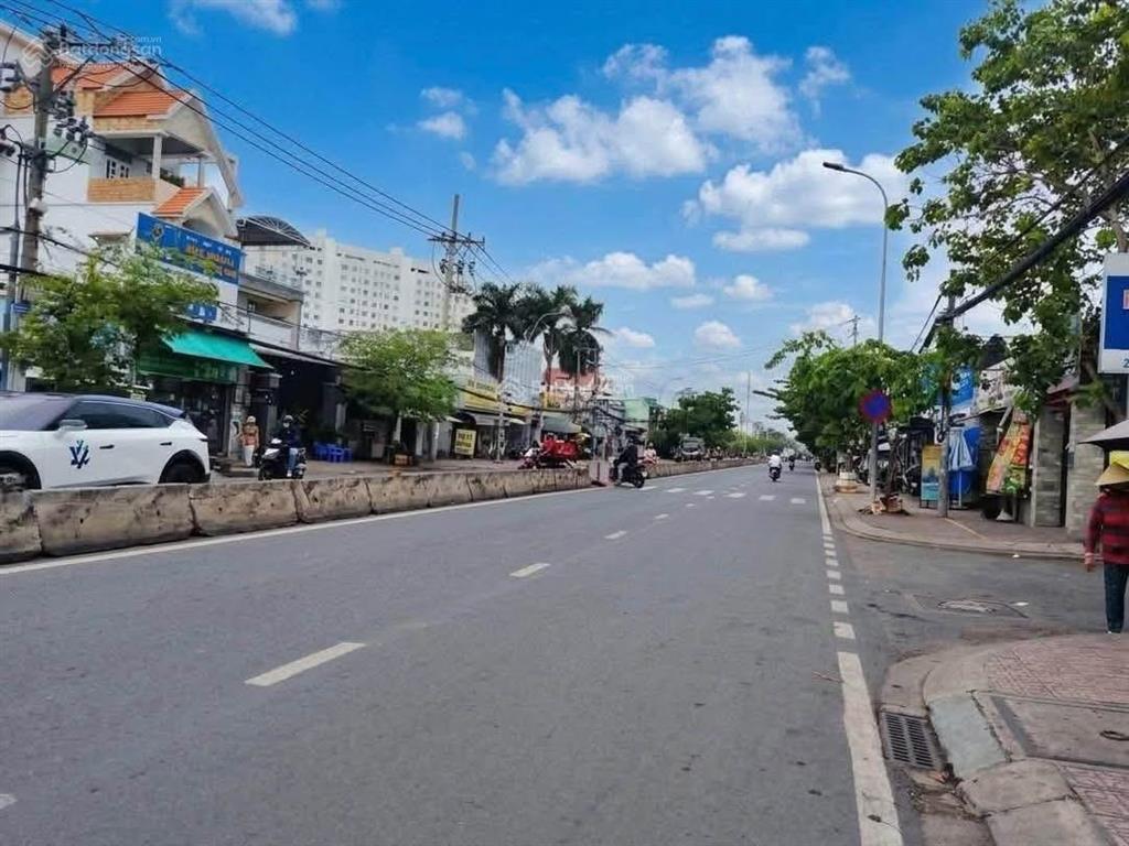Mặt tiền huỳnh tấn phát, giá chỉ 5,5 tỷ, đang cho siêu thị winmart thuê 15 triệu/tháng