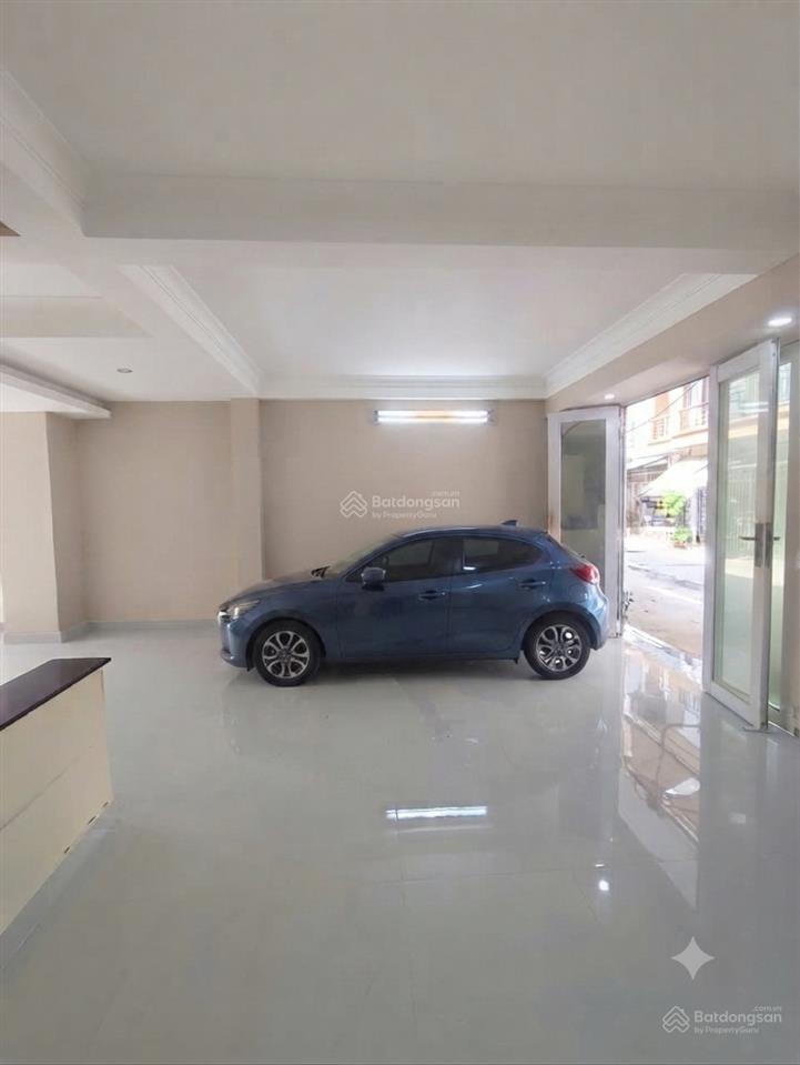 Cực rẻ, nhà 3 tầng hxh dương cát lợi, giá 5,5 tỷ, đang cho thuê 20 triệu/tháng