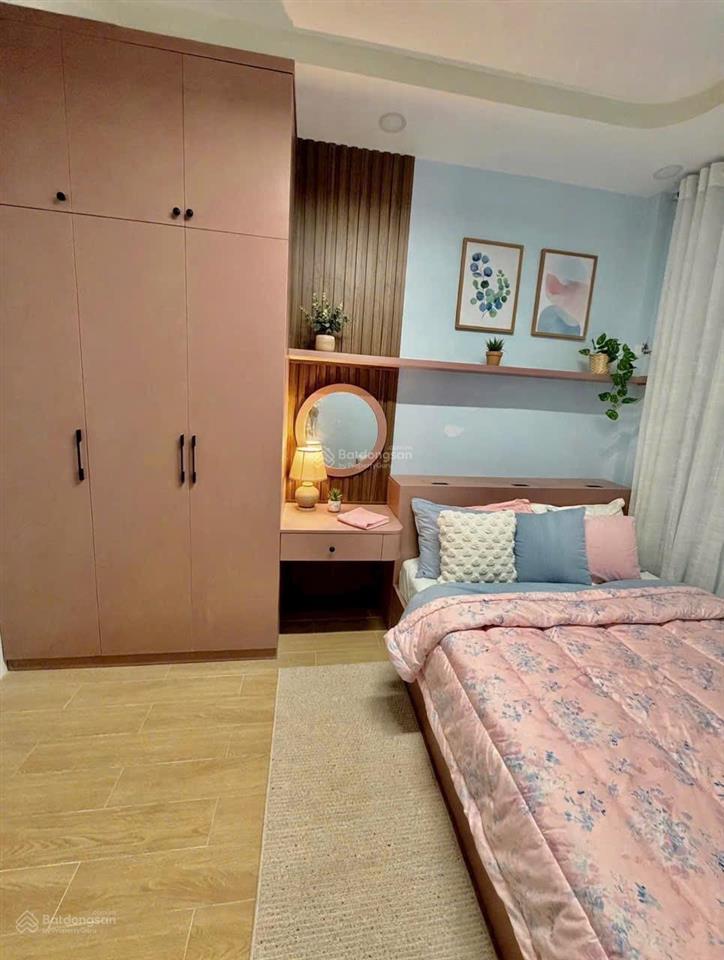 Quận 7, nhà đẹp, hẻm xe hơi, giá 5,3 tỷ