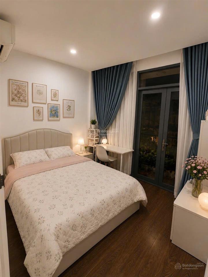 Ngộp ngân hàng, giảm sốc, nhà đẹp 4 tầng, chỉ còn 5,9 tỷ, kdc sài gòn mới, huỳnh tấn phát