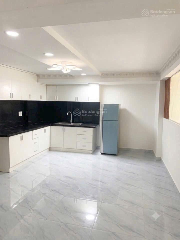 Chỉ 4,53 tỷ, nhà 3 tầng, giáp quận 7, cách q. 7 chỉ 400m