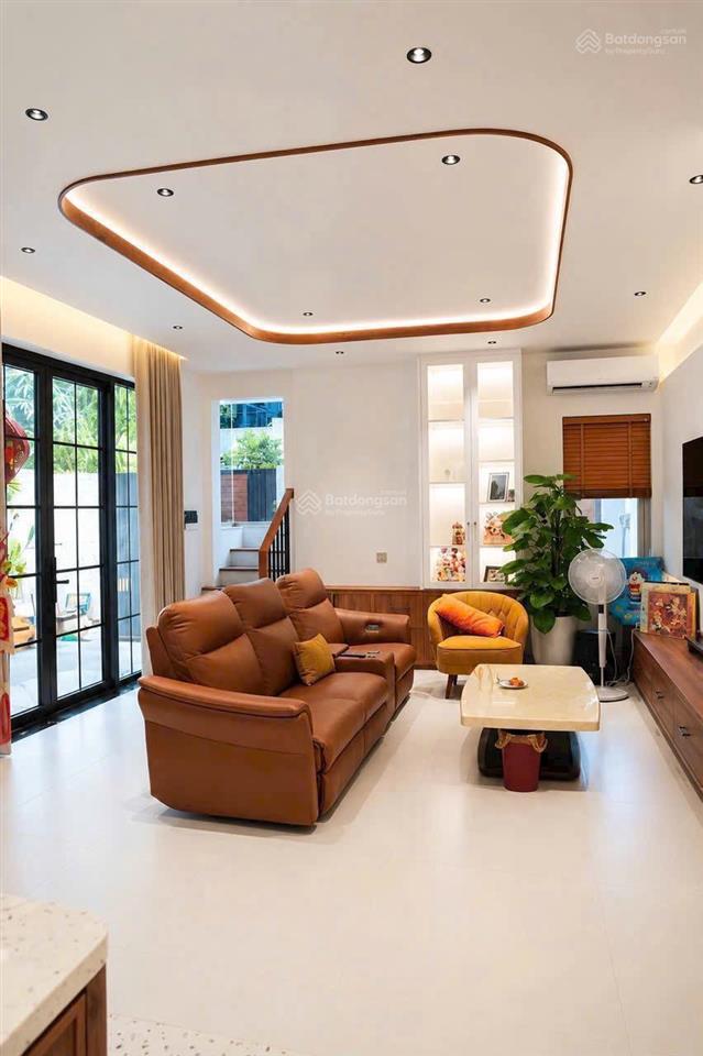 Ngộp bán rẻ! hạ giá 4 tỷ. biệt thự kdc bộ công an, chỉ còn 16,65 tỷ, phường phú thuận, quận 7!