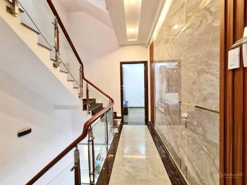 Cho thuê nhà nguyên căn 4 tầng hxh huỳnh tấn phát, 15 triệu/tháng