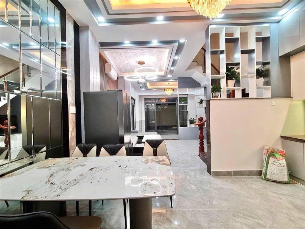 Cho thuê nhà nguyên căn 4 tầng hxh huỳnh tấn phát, 15 triệu/tháng