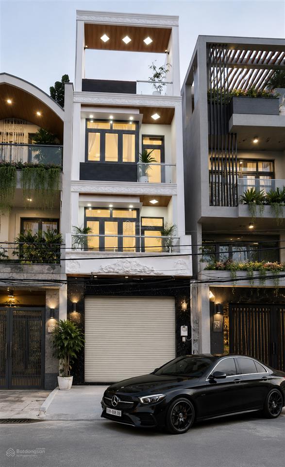 Quận 7, nhà đẹp 4 tầng, hxh, giá 6,7 tỷ