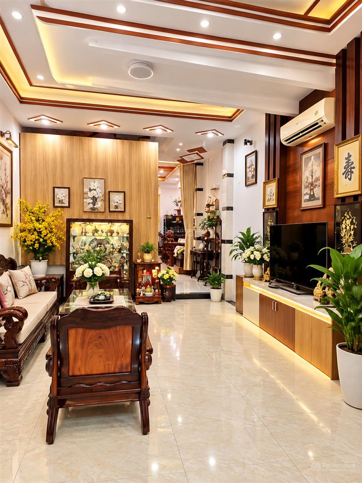 Cực rẻ, nhà 4 tầng dương cát lợi 95,7 m2, còn 7,1 tỷ cách quận 7 chỉ 300 m, đã giảm 1 tỷ