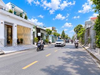 Nhà mặt tiền đào tông nguyên, 5x23, giá 10,9 tỷ. nhà đẹp 3 tầng đầy đủ nội thất