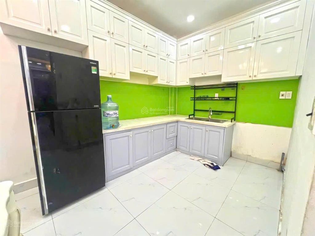 Quận 7. nhà đẹp 5x10, 3 tầng, giá chỉ hơn 5 tỷ