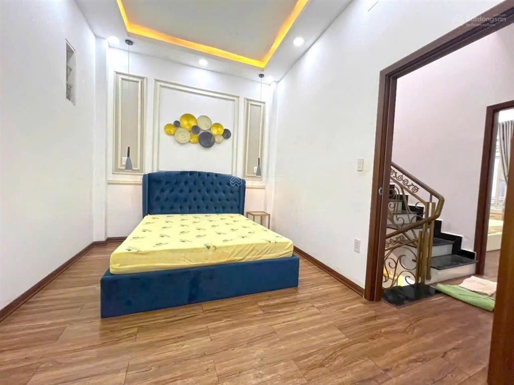 Quận 7. nhà đẹp 5x10, 3 tầng, giá chỉ hơn 5 tỷ