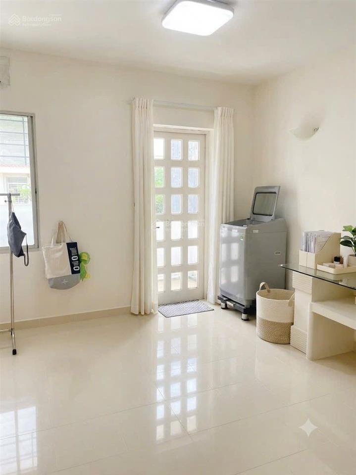 Giảm sốc 2 tỷ, nhà phố rẻ hơn đất la casa quận 7, chỉ 10,5 tỷ