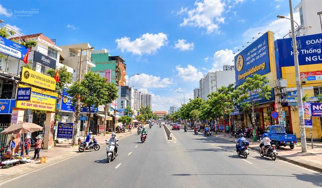 Đất vàng  góc 2 mặt tiền huỳnh tấn phát quận 7  diện tích 1.854m  giá 95,59 tỷ