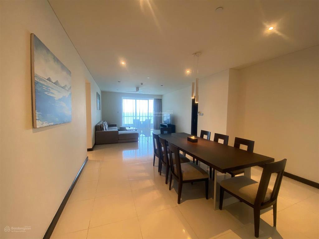 Bán căn hộ vip 3pn mặt tiền biển tại the costa nha trang, giá 26,5 tỷ, nội thất sang trọng