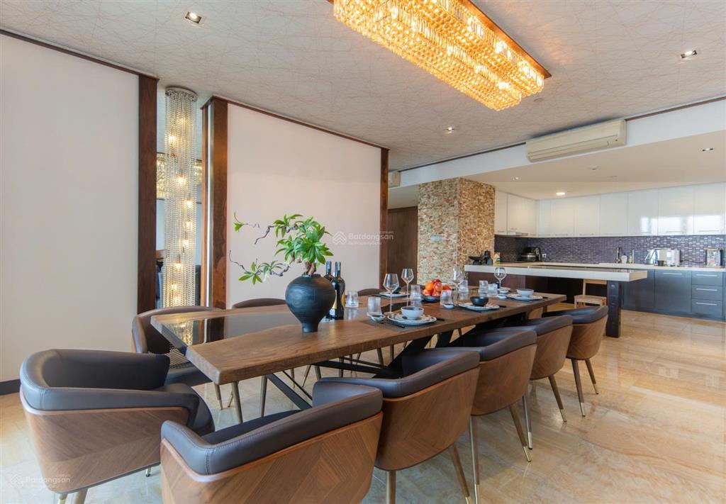 Cho thuê căn hộ vip 4 phòng ngủ  the costa nha trang (for rent)