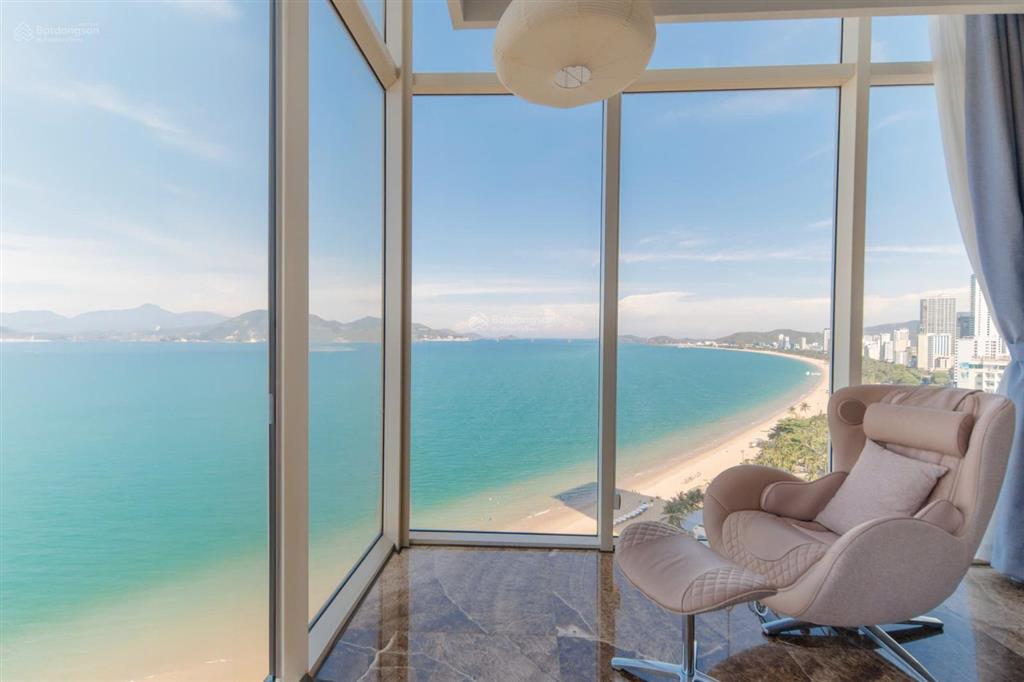 Cho thuê căn hộ vip 4 phòng ngủ  the costa nha trang (for rent)
