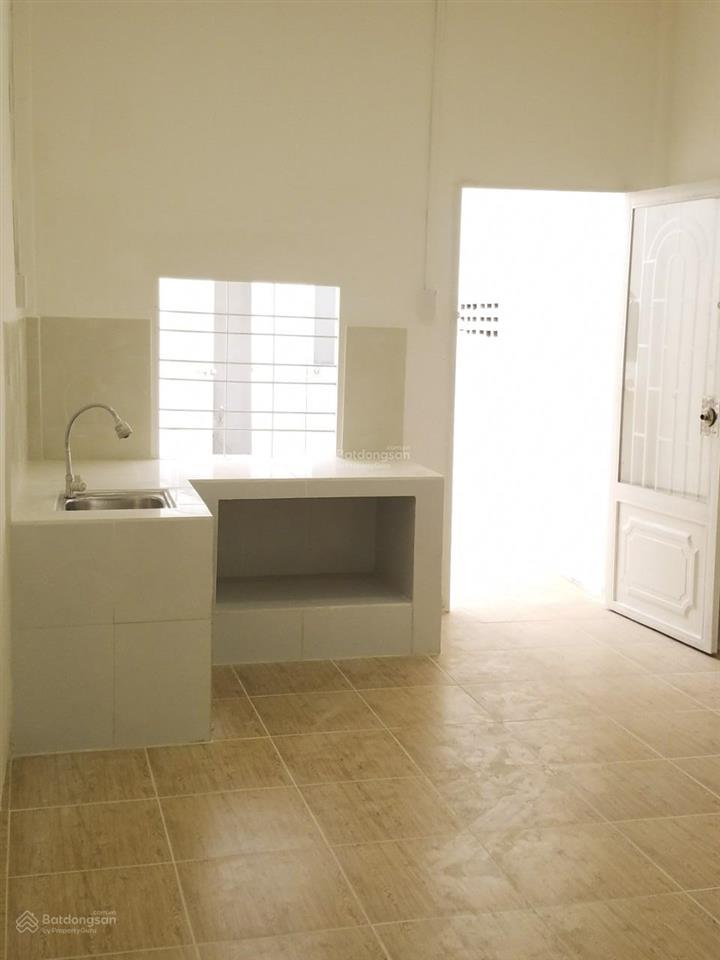 Q4  bán nhà mặt tiền giá tốt diện tích lớn sát quận 1