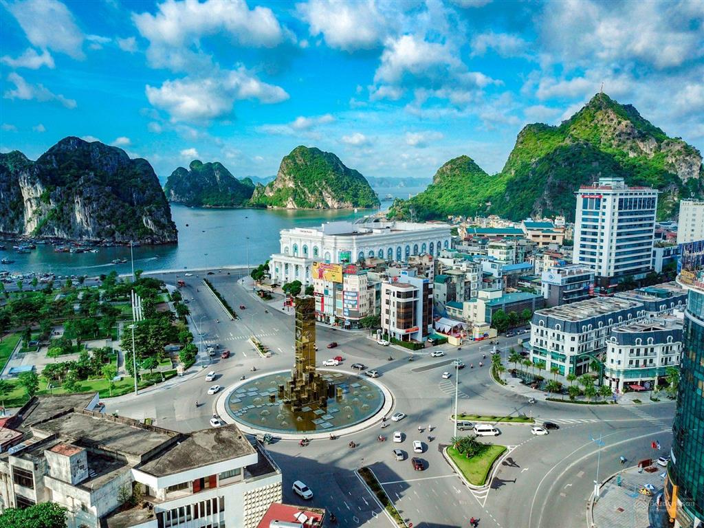 Cho thuê văn phòng vị trí trung tâm nhất hạ long, hồng gai, quảng ninh