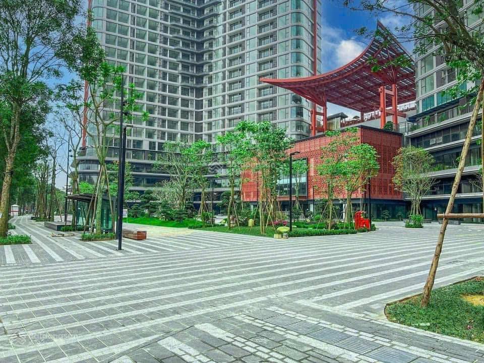 Căn hộ landmark 3pn khoáng lên tận phòng  giá tốt 8,x tỷ. view công viên. sđt 0918 114 ***