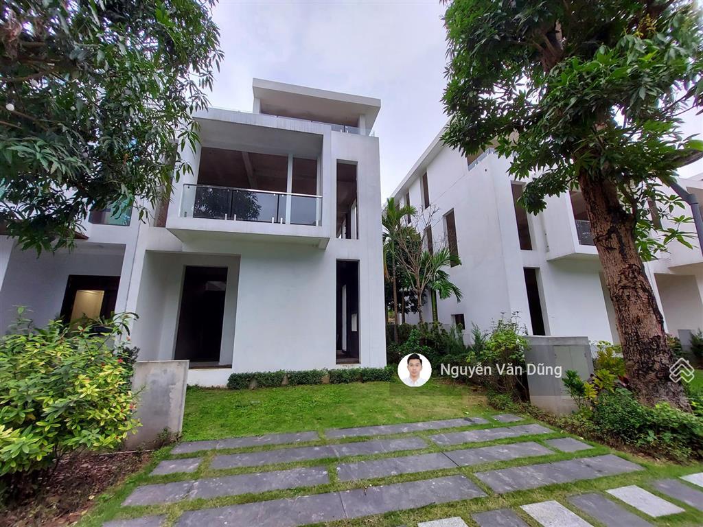 Chị gái bán căn đảo ecopark 300m² giá 27x triệu/m2 0918 114 ***