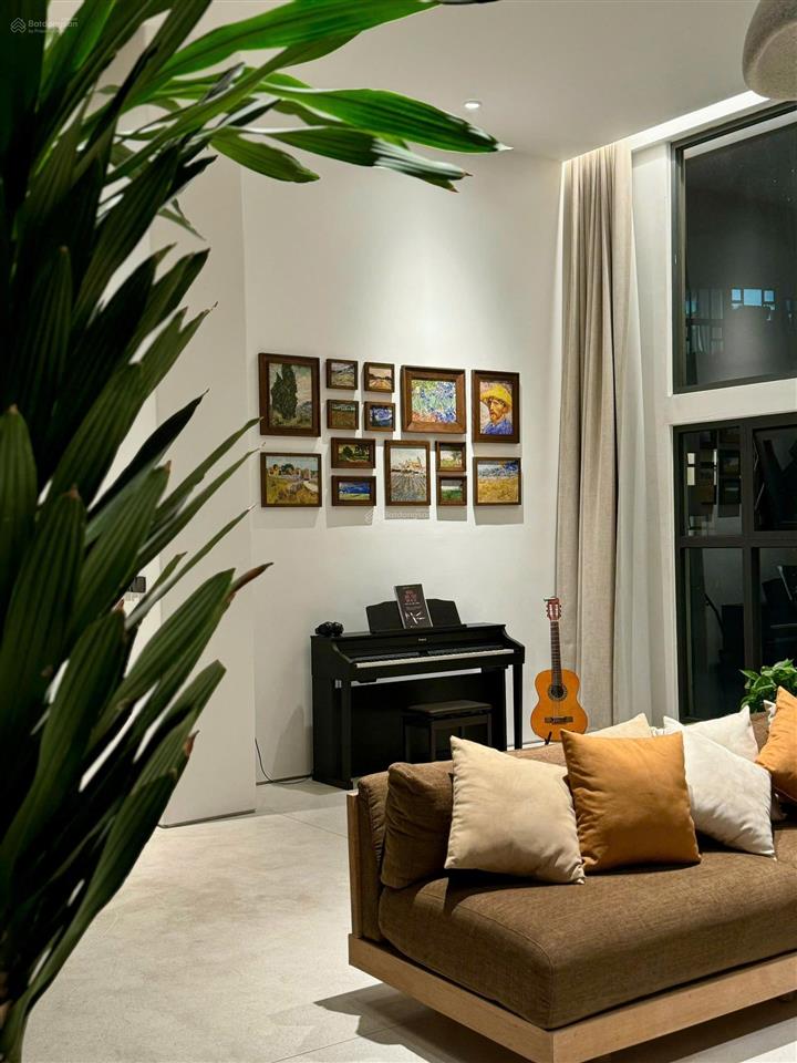 Penthouse ecopark  có thiết kế sân vườn rộng. tổng 400m2 giá chỉ 19,x tỷ.  0918 114 ***