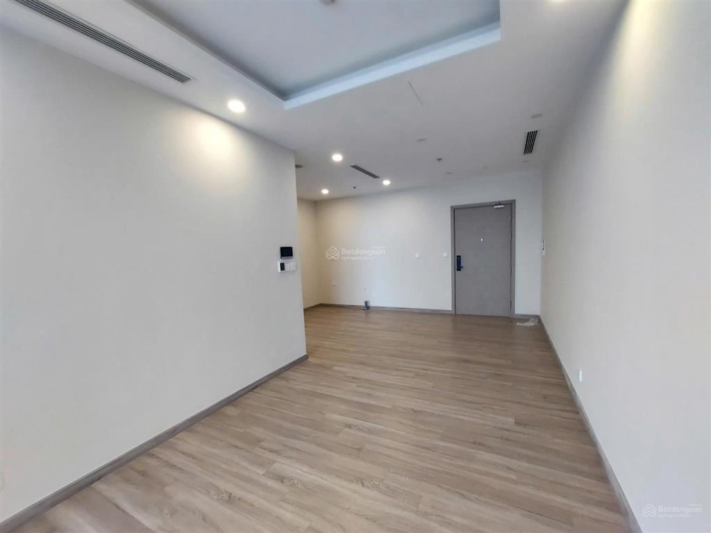 Chính chủ bán căn hộ 74m2 sky forest. view btđ