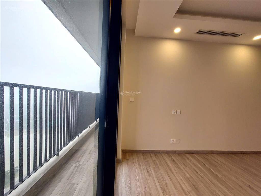 Chính chủ bán căn hộ 74m2 sky forest. view btđ