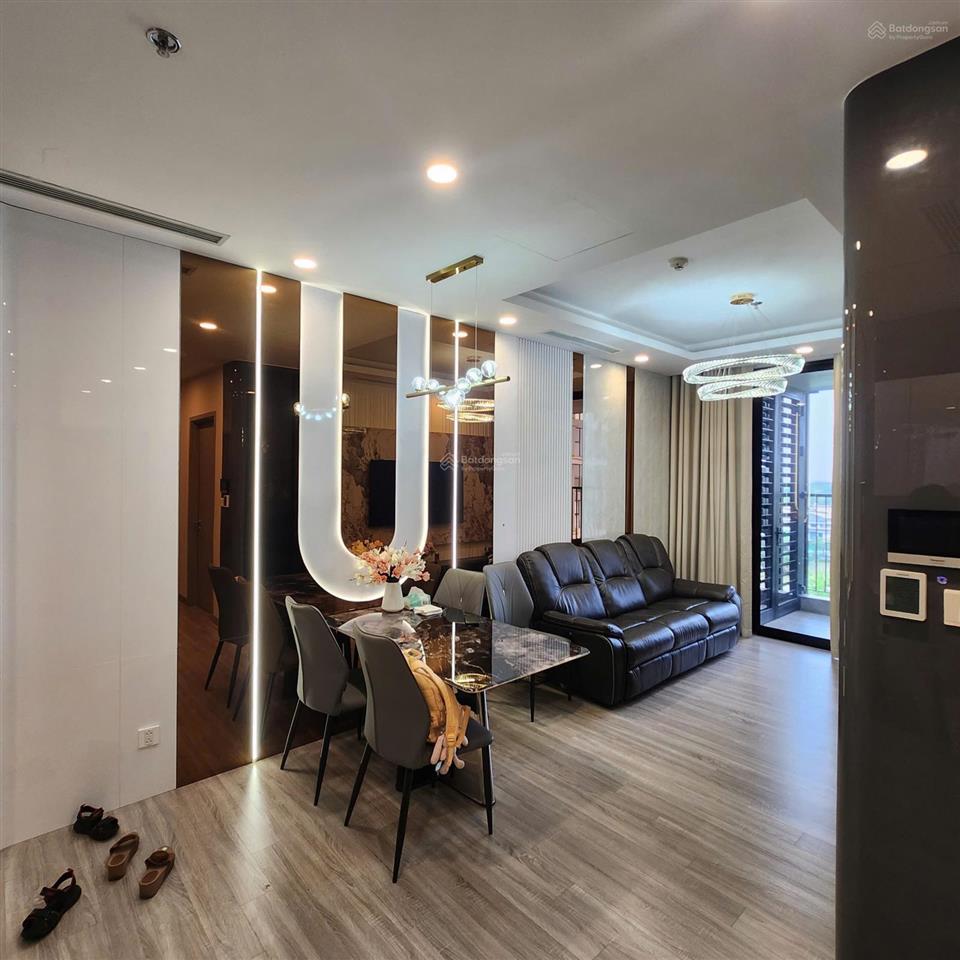 Chính chủ bán 3 ngủ sky forest  full nội thất  gía 8,x tỷ  sdt 0918 114 ***