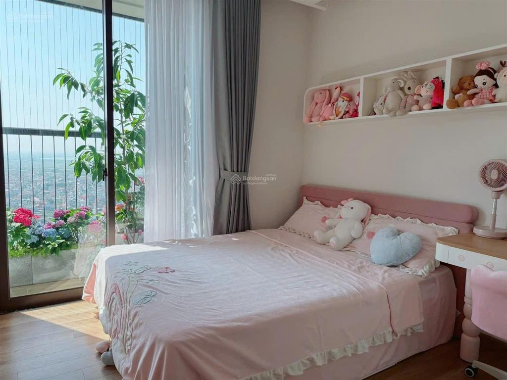 Căn 3 ngủ landmark  nội thất xinh  giá 8,x tỷ   0981 152 ***