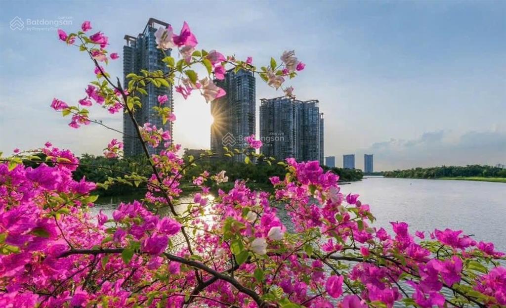 Sky villas duplex onsen ecopark view hồ golf làm gần 200m2 2 tầng. thô. sdt 0918 114 ***