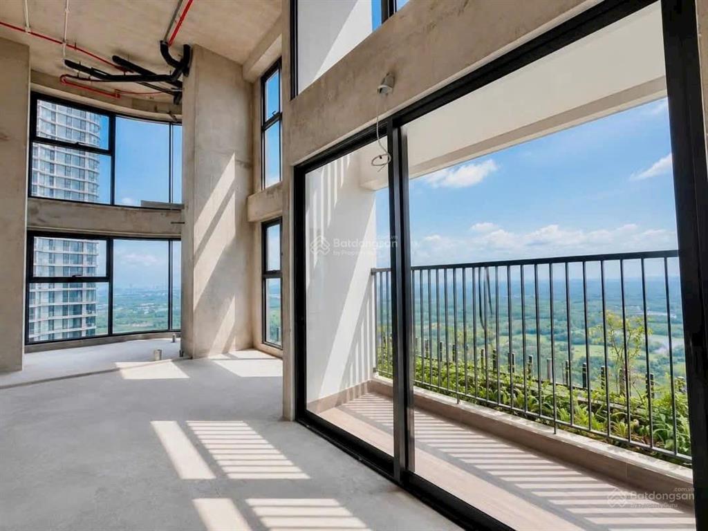 Sky villas duplex onsen ecopark view hồ golf làm gần 200m2 2 tầng. thô. sdt 0918 114 ***