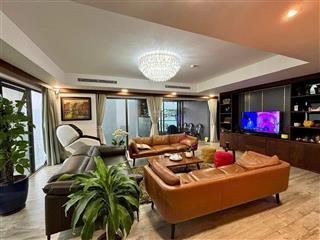 Căn 158m2 lake 2 view hồ thiên nga  sẵn dòng tiền. giá 1x tỷ bp.  0918 114 ***