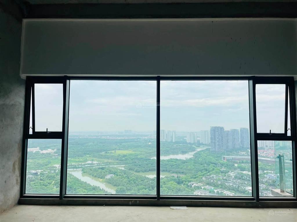 Penthouse solforest ecopark  600m2  thô  trần 9m có bể bơi. sđt 0918 114 ***