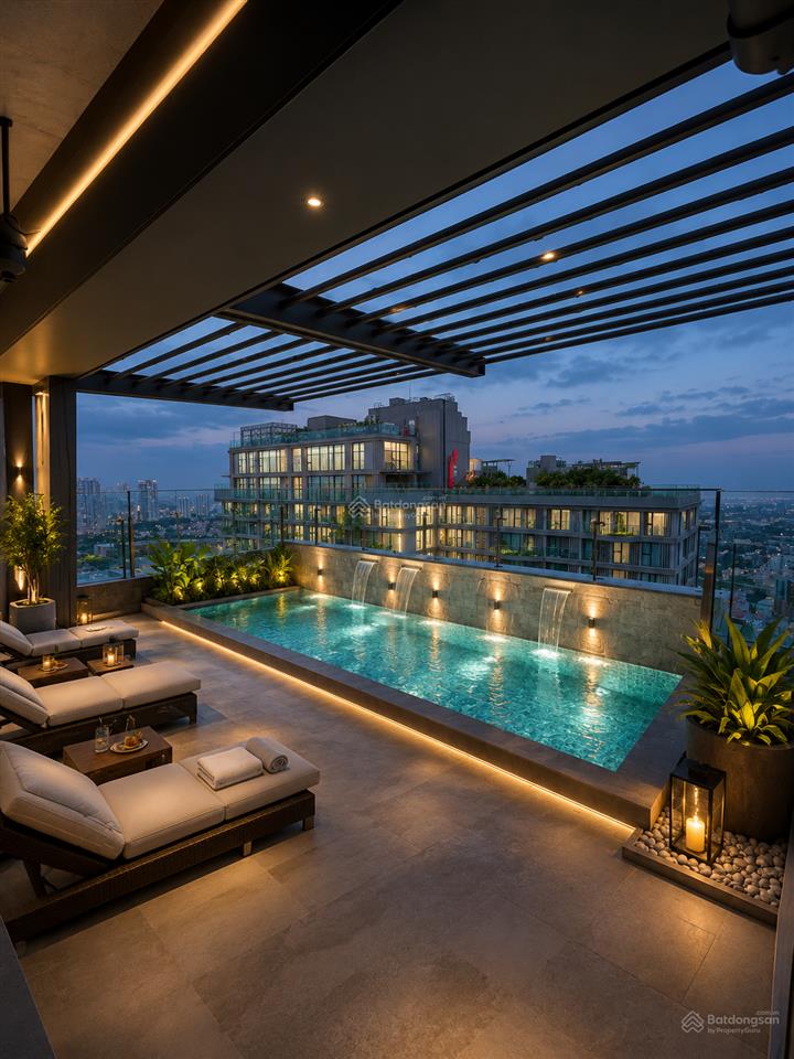 Penthouse solforest ecopark  600m2  thô  trần 9m có bể bơi. sđt 0918 114 ***