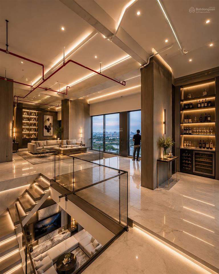 Penthouse solforest ecopark  600m2  thô  trần 9m có bể bơi. sđt 0918 114 ***