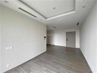 Chính chủ bán căn 2pn sky forest view đảo hồ thiên nga. bếp rộng. sdt 0918 114 ***