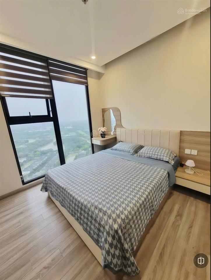 Gia đình bán căn 2pn view đảo sky forest residences ecopark  nội thất mới đẹp. sđt 0981 152 ***