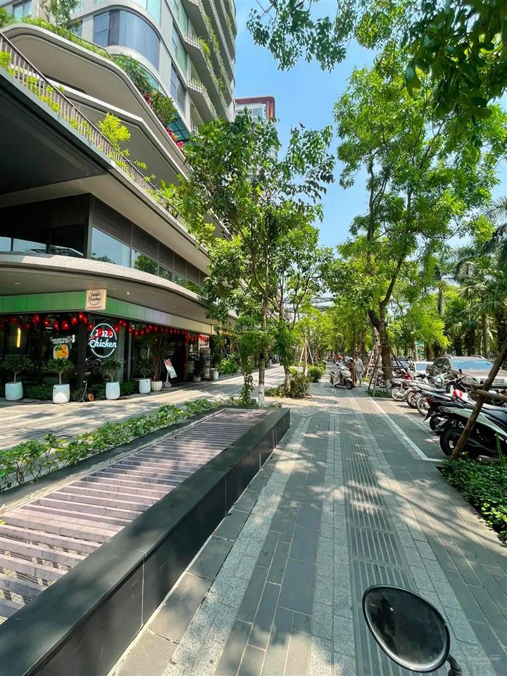 Bán shop chân đế onsen 115m² trần 7m giá 13 tỷ bp sdt 0918 114 ***