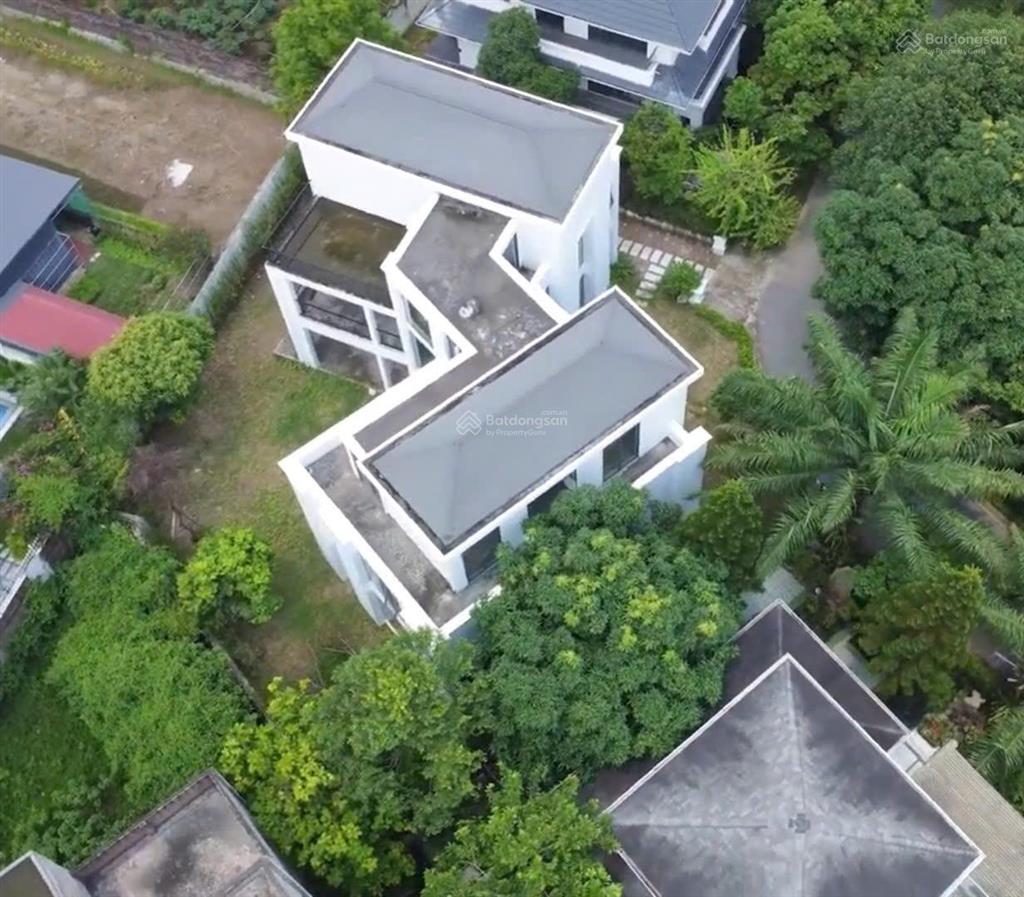 Nở hậu biệt thự đơn lập thô vip vườn mai ecopark  567m2 + dôi dư  giá tốt. sđt 0918 114 ***