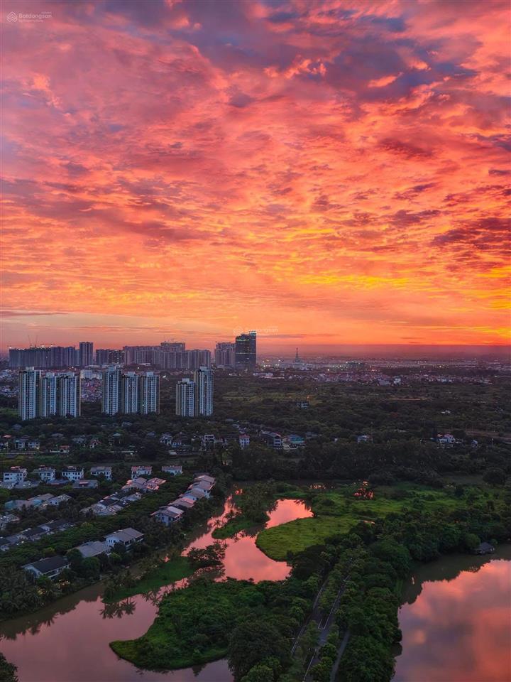 Chính chủ bán biệt thự thô gđ2 ecopark. 189m2 nhà vị trí đẹp. sdt 0918 114 ***