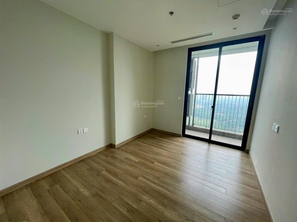 Chỉ 8.** tỷ sở hữu căn 3pn landmark ecopark khoáng lên nhà view hồ thiên nga. sdt 0981 152 ***