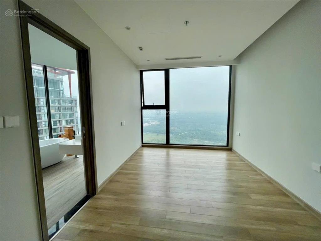 Chỉ 8.** tỷ sở hữu căn 3pn landmark ecopark khoáng lên nhà view hồ thiên nga. sdt 0981 152 ***