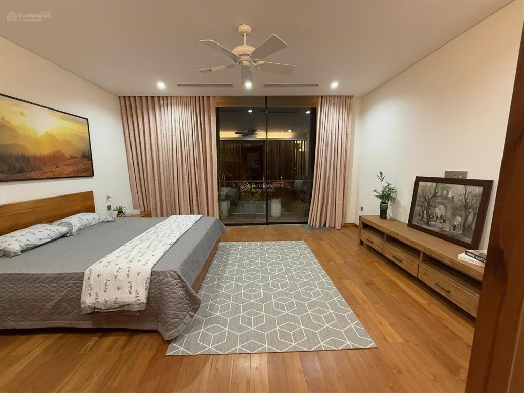 Biệt thự đảo 270m2  hoàn thiện đẹp  ở ngay. xem mua 0918 114 ***