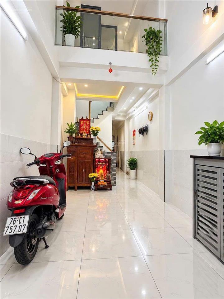 Nhà hẻm xe hơi đỗ cửa  3 tầng  sát metro bình phú  văn thân  cách mặt tiền 100m  4.8 tỷ