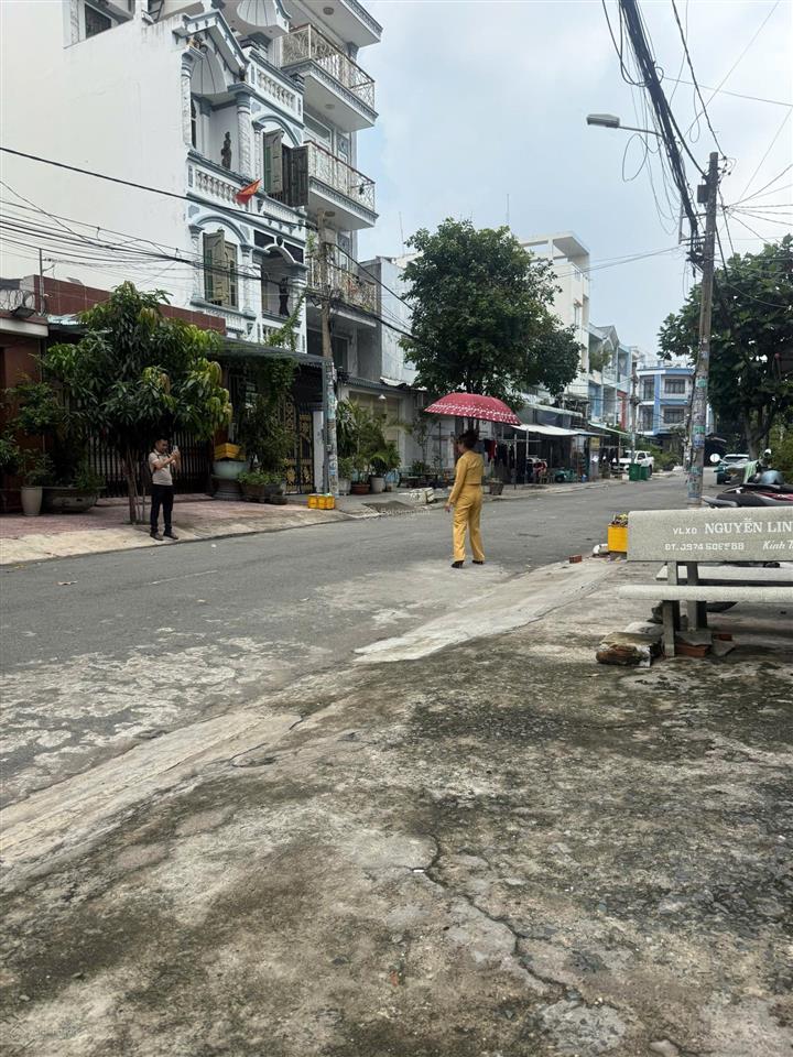 Siêu phẩm khu tên lửa, tân tạo, bình tân  đường nhựa 10m có lề  chỉ 110tr/m2
