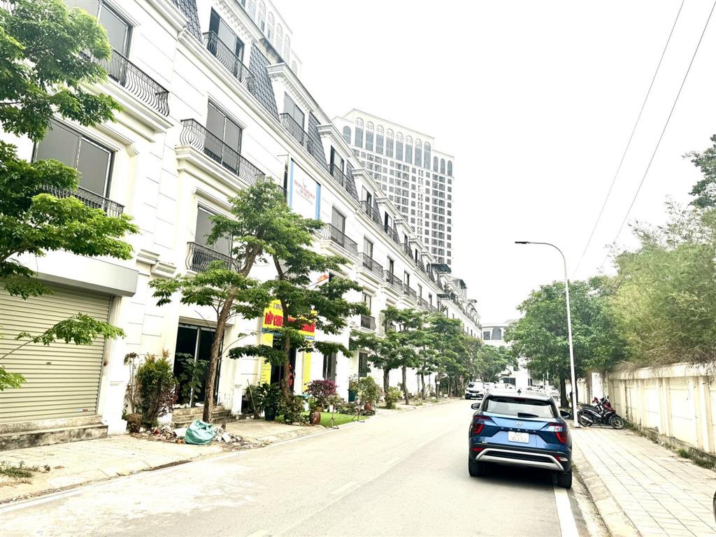 Bán nhà liền kề khu đô thị vci vĩnh yên. nhà thô 4 tầng. sẵn sổ đỏ giao dịch