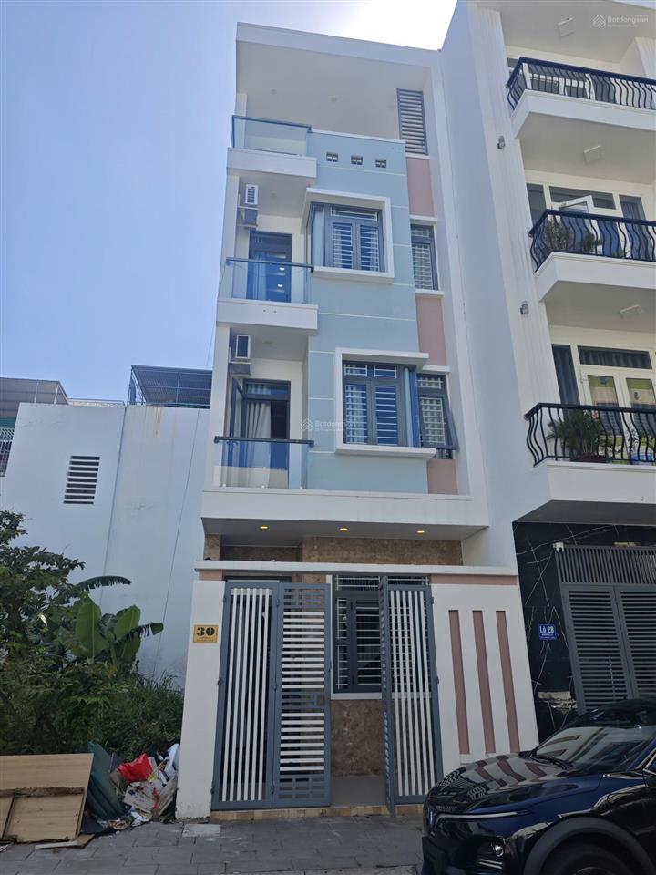Bán nhà riêng đẹp tại khu đô thị mới phước long, 7,9 tỷ, 66,6m2, 5pn, 4wc